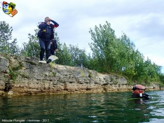 Hommes mardi 11 juillet 2017 19:10:29 
