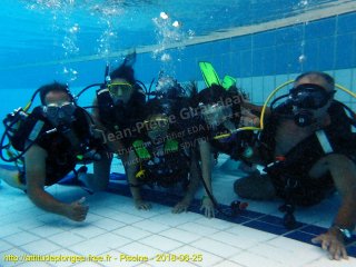 Piscine lundi 25 juin 2018 19:49:07 
