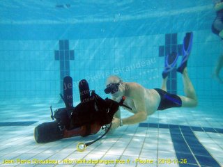 Piscine lundi 26 novembre 2018 20:40:29 