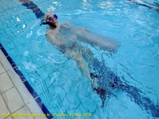 Piscine lundi 20 mai 2019 19:36:30 