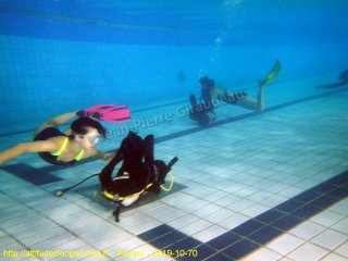 Piscine lundi 7 octobre 2019 21:08:53 