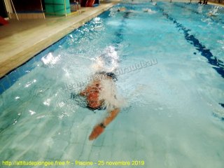 Piscine lundi 25 novembre 2019 20:24:28 