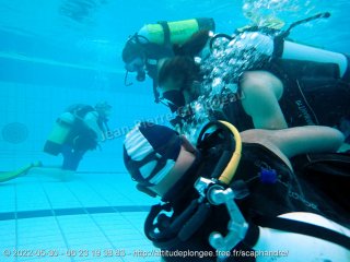 Piscine lundi 30 mai 2022 21:18:49 