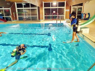 Piscine lundi 12 décembre 2022 20:24:46 