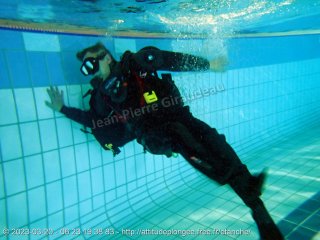 Piscine lundi 20 mars 2023 20:40:06 