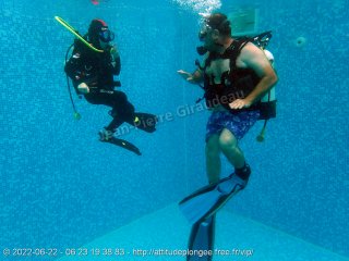 Piscine mercredi 22 juin 2022 15:34:30 