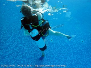 Piscine mercredi 9 août 2023 16:26:04 